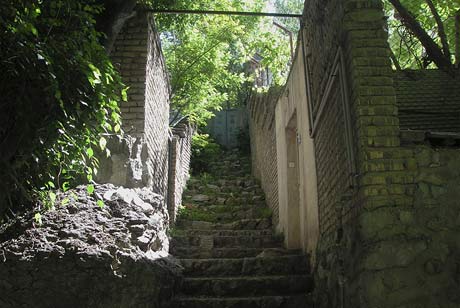 Alley in Darakeh